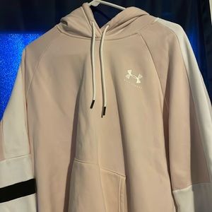 Women’s Under Armour sweatshirt